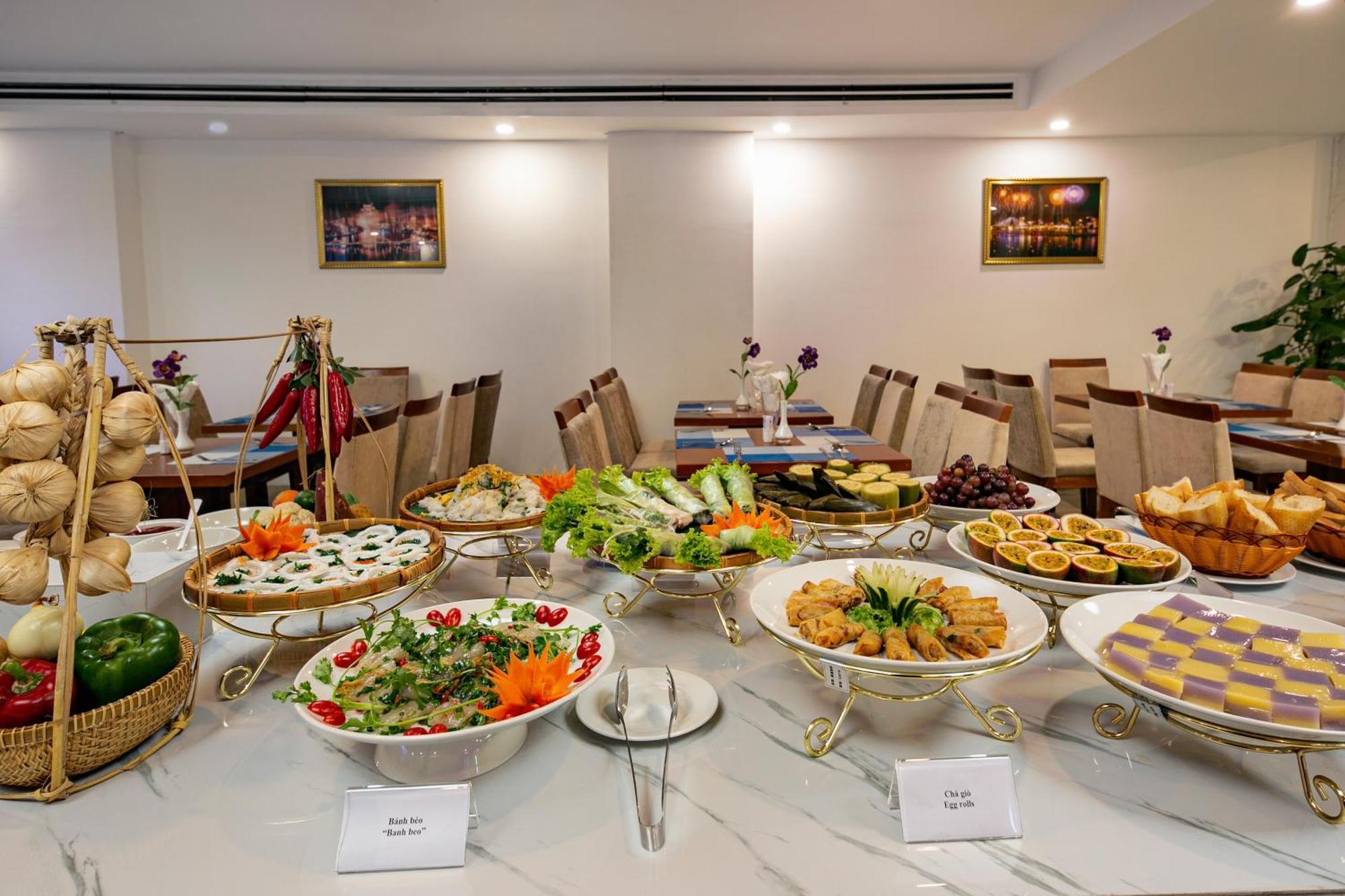 Prague Da Nang Beach Hotel Eksteriør bilde