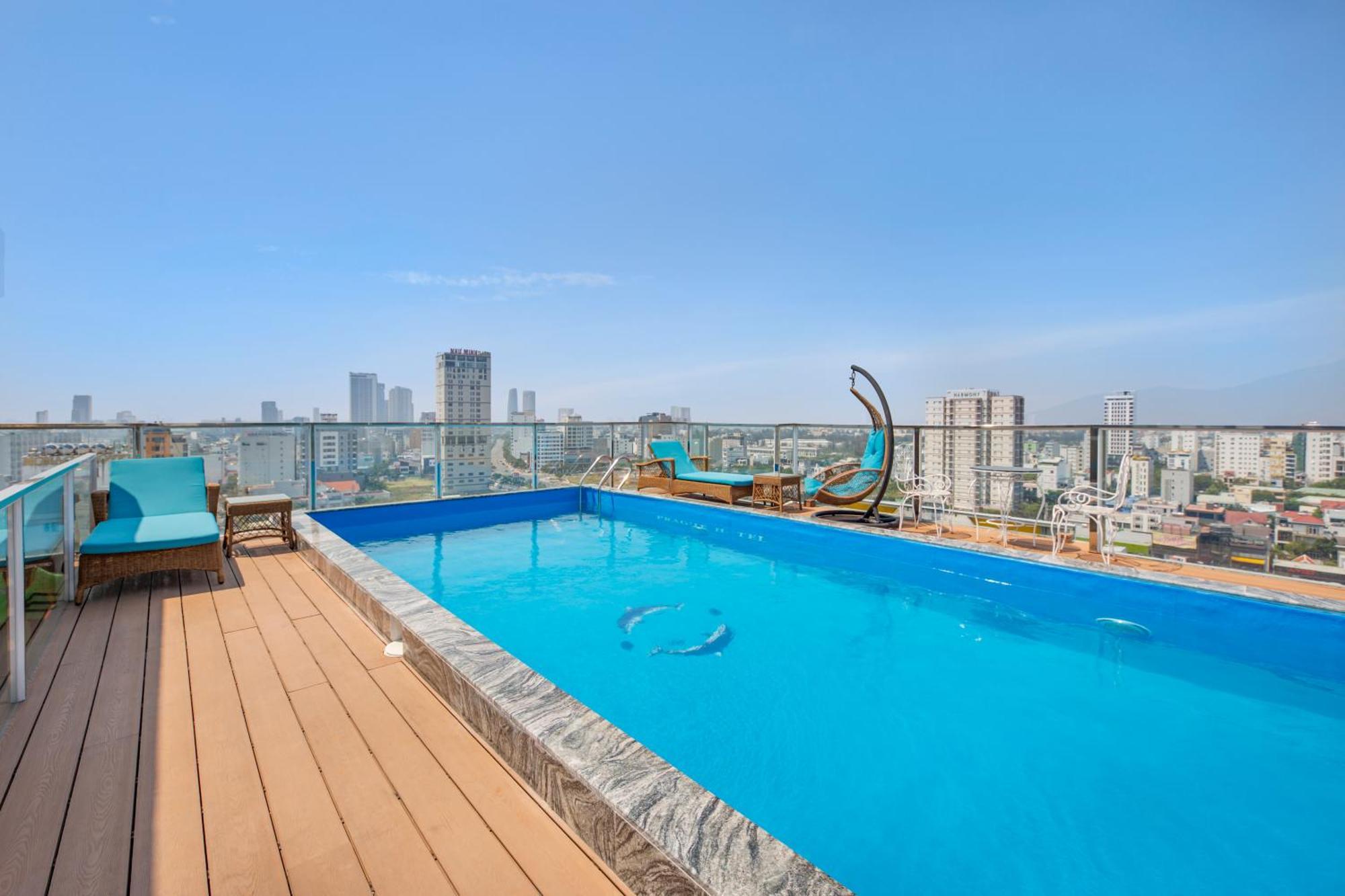 Prague Da Nang Beach Hotel Eksteriør bilde