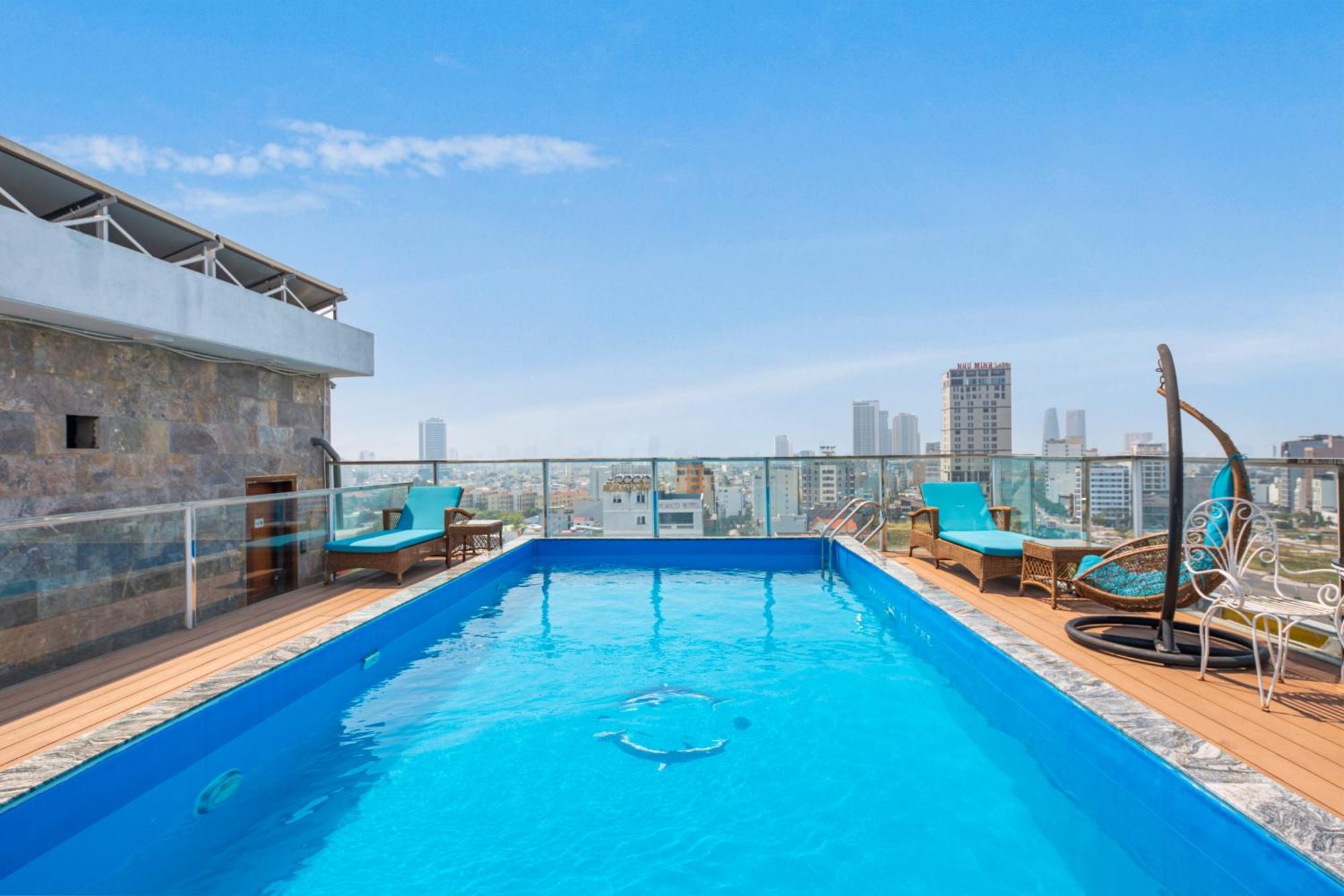 Prague Da Nang Beach Hotel Eksteriør bilde